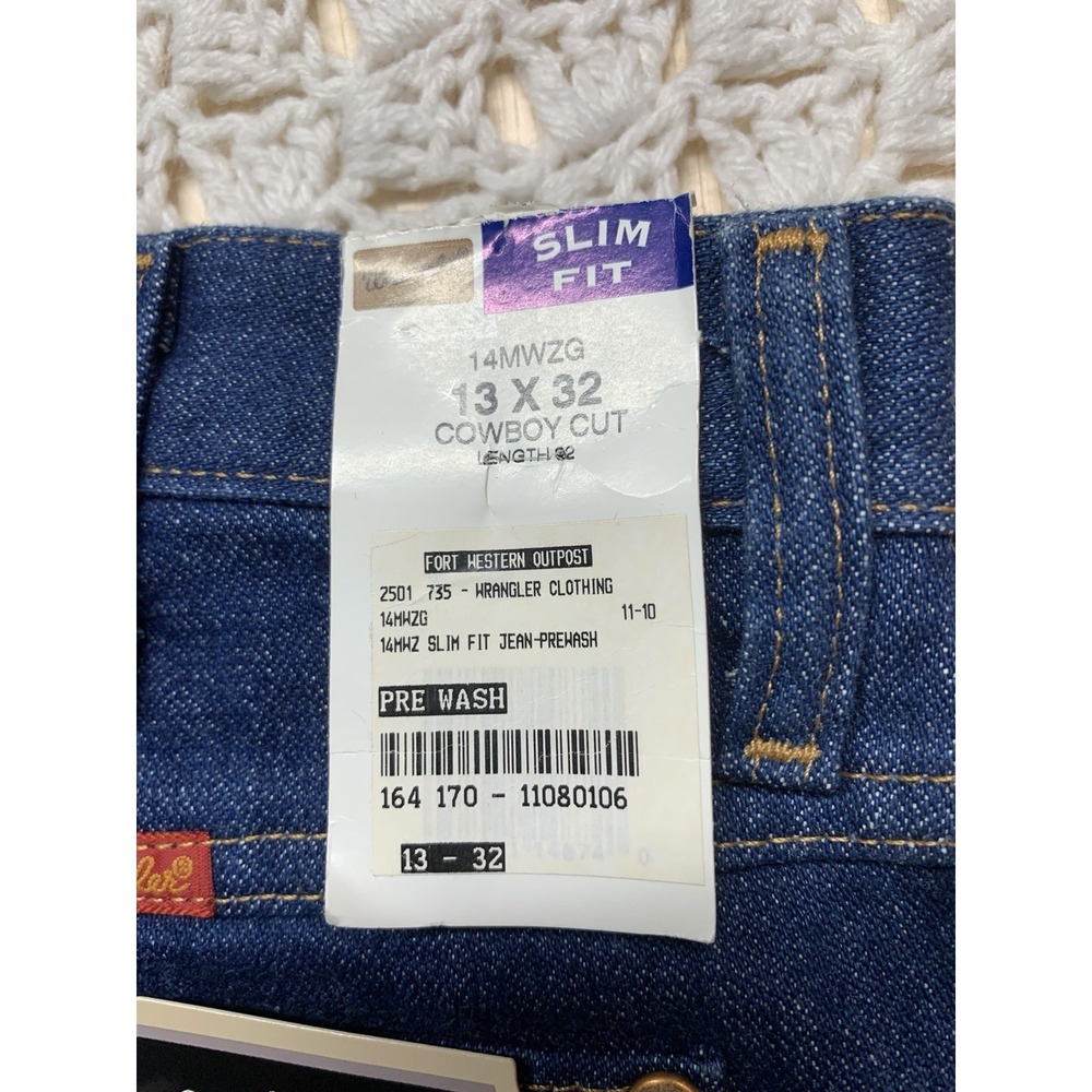 Wrangler High Rise Cowboy Cut Jeans - Dark Blue - Picture 3 of 12